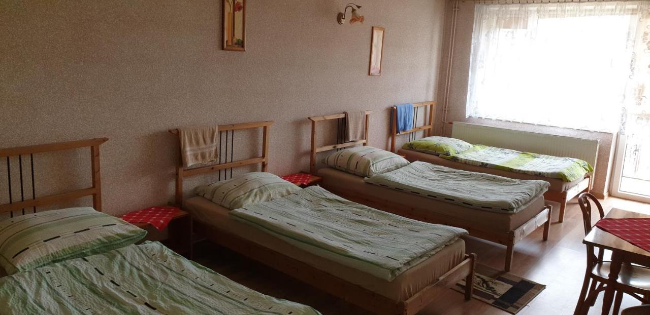 Ferienwohnung Wynajem Pokoi Dla Firm Libiaz Exterior foto